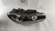 Laden Sie das Bild in den Galerie-Viewer, Frontscheinwerfer VW Scirocco 1K8941032D 89320011 Xenon Rechts Headlight