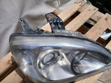 Laden Sie das Bild in den Galerie-Viewer, Frontscheinwerfer Mercedes-Benz W163 1638200749 Rechts Scheinwerfer Headlight SCH9091141099os