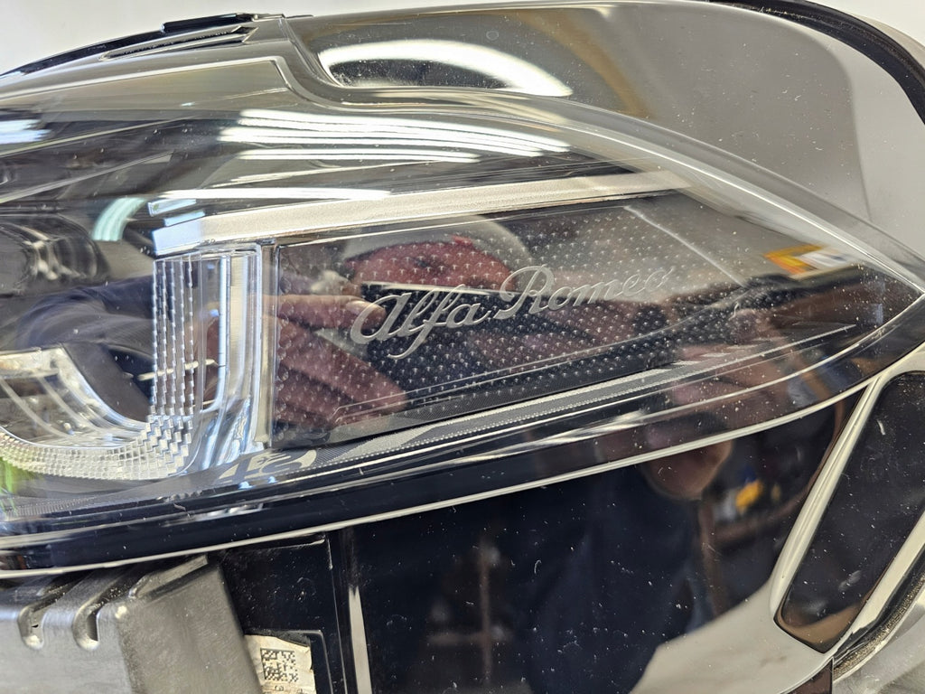 Frontscheinwerfer Alfa Romeo 00505643940 LED Links Scheinwerfer Headlight SCH1161371860jl