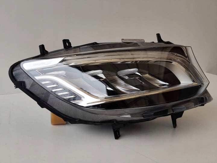 Frontscheinwerfer Mercedes-Benz Sprinter 9109067200 Rechts Headlight SCH6863815246oe