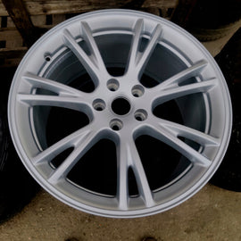 1x Alufelge 19 Zoll 9.5