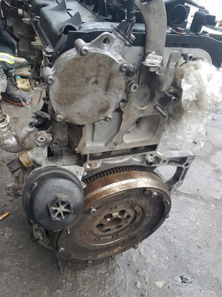 Motor Peugeot 5008 I 5F02 1.6 THP Benzin Engine Unkomplett