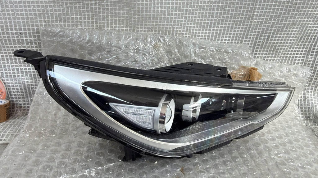 Frontscheinwerfer Hyundai I30 LED Rechts Scheinwerfer Headlight SCH4022046423xc