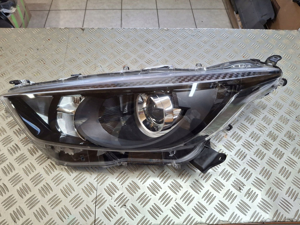 Frontscheinwerfer Toyota Yaris Links Scheinwerfer Headlight SCH2095031679tb