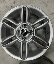 Laden Sie das Bild in den Galerie-Viewer, 1x Alufelge 16 Zoll 6.5&quot; 4x100 48ET 6856969 6791940 Mini R56 Rim Wheel