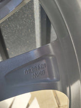 Laden Sie das Bild in den Galerie-Viewer, 1x Alufelge 17 Zoll 7.5" 5x120 6796240 BMW Rim Wheel FEL7328203558hr