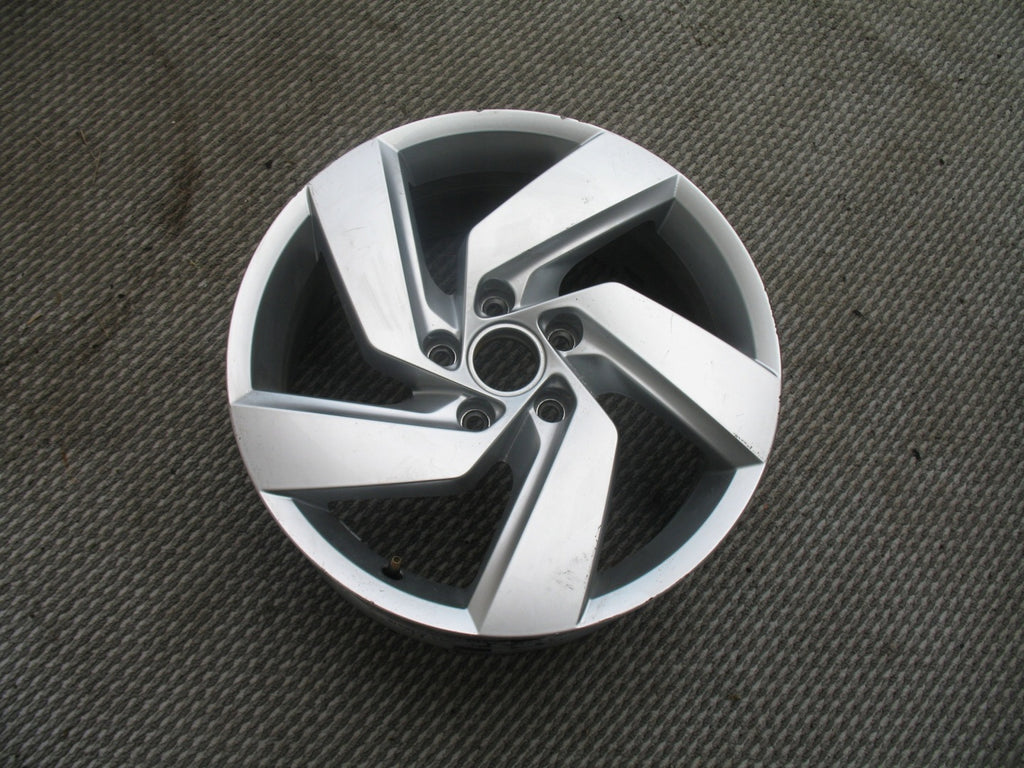 1x Alufelge 18 Zoll 7.5" 5x112 51ET Glanz Schwarz 5H0601025H VW Golf Viii FEL3822207143pl