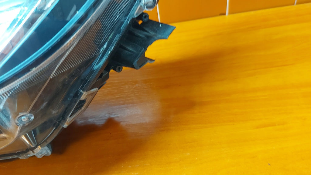 Frontscheinwerfer Toyota V 81185-42A33 LED Ein Stück (Rechts oder Links)