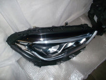 Laden Sie das Bild in den Galerie-Viewer, Frontscheinwerfer Mercedes-Benz W247 X247 A2479066401 A2479066301 Ein Satz SCH5572126026jg