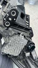 Laden Sie das Bild in den Galerie-Viewer, Frontscheinwerfer Hyundai I30 92102-G4100 Rechts Scheinwerfer Headlight SCH5952072917rz