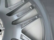 Laden Sie das Bild in den Galerie-Viewer, 1x Alufelge 19 Zoll 10.0" 5x112 46ET 5A324D7 BMW Rim Wheel FEL5984855495gk