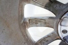 Laden Sie das Bild in den Galerie-Viewer, 1x Alufelge 17 Zoll 6.5&quot; 5x100 657601025 Skoda Scala Rim Wheel