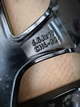 Laden Sie das Bild in den Galerie-Viewer, 1x Alufelge 17 Zoll 6.5" 4x108 32ET Glanz Schwarz 9835097480 Opel Rim Wheel FEL9349462771go