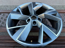 Load image into Gallery viewer, 1x Alufelge 19 Zoll 7.0" 5x112 43ET Glanz Graphit 565601025F Mg Kodiaq Rim Wheel FEL3360442578gm