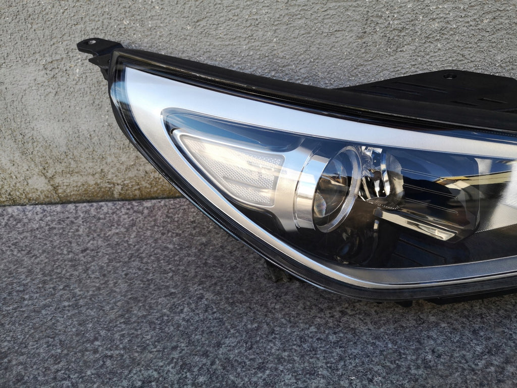 Frontscheinwerfer Hyundai I30 III 92102-G4020 Halogen Rechts Headlight