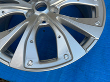 Load image into Gallery viewer, 1x Alufelge 20 Zoll 6.5" 5x114.3 40300-6686R Renault Rim Wheel FEL5552818136oa
