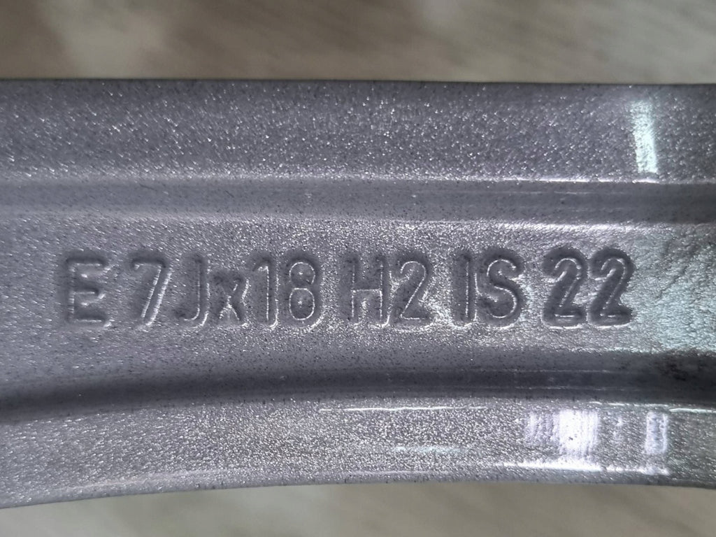 1x Alufelge 18 Zoll 7.0" 5x112 22ET Glanz Silber 6880047 BMW X3 G01 X4 G02 FEL5932461062zw