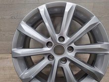 Laden Sie das Bild in den Galerie-Viewer, 1x Alufelge 17 Zoll 3G0601025C VW Passat B8 Rim Wheel FEL1730662925fg