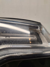 Laden Sie das Bild in den Galerie-Viewer, Frontscheinwerfer Jeep Grand Cherokee Wk2 68289238AE Xenon Rechts Headlight SCH4967159760us