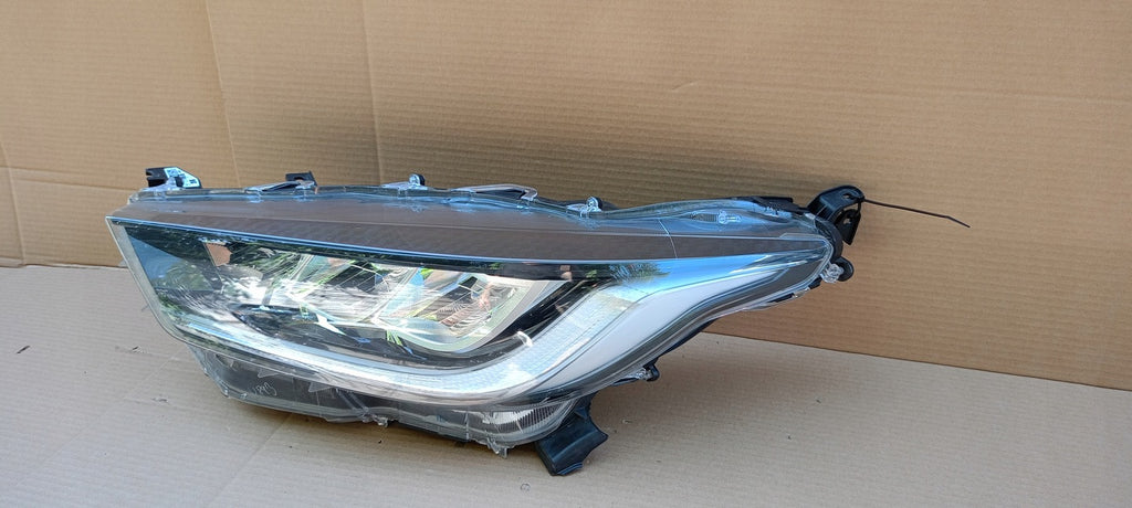 Frontscheinwerfer Toyota 4 Yaris 0036182 K0-8EU Links Scheinwerfer Headlight