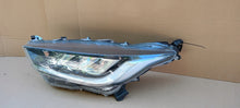 Laden Sie das Bild in den Galerie-Viewer, Frontscheinwerfer Toyota 4 Yaris 0036182 K0-8EU Links Scheinwerfer Headlight