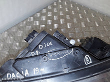 Laden Sie das Bild in den Galerie-Viewer, Frontscheinwerfer Dacia Logan 260104945 Rechts Scheinwerfer Headlight SCH2339300981dx