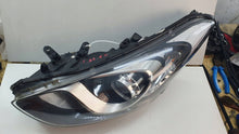 Load image into Gallery viewer, Frontscheinwerfer Hyundai I30 92101-06020-4CAR Links Scheinwerfer Headlight SCH9876834361sw