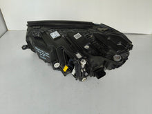 Laden Sie das Bild in den Galerie-Viewer, Frontscheinwerfer Mercedes-Benz Gle A1679068607 Full LED Rechts Headlight SCH9731432651pp