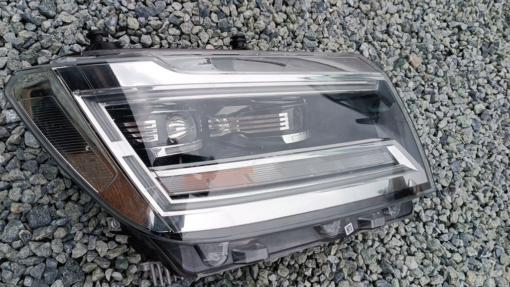 Frontscheinwerfer VW Crafter 7C1941036C Rechts Scheinwerfer Headlight SCH9329708206jz