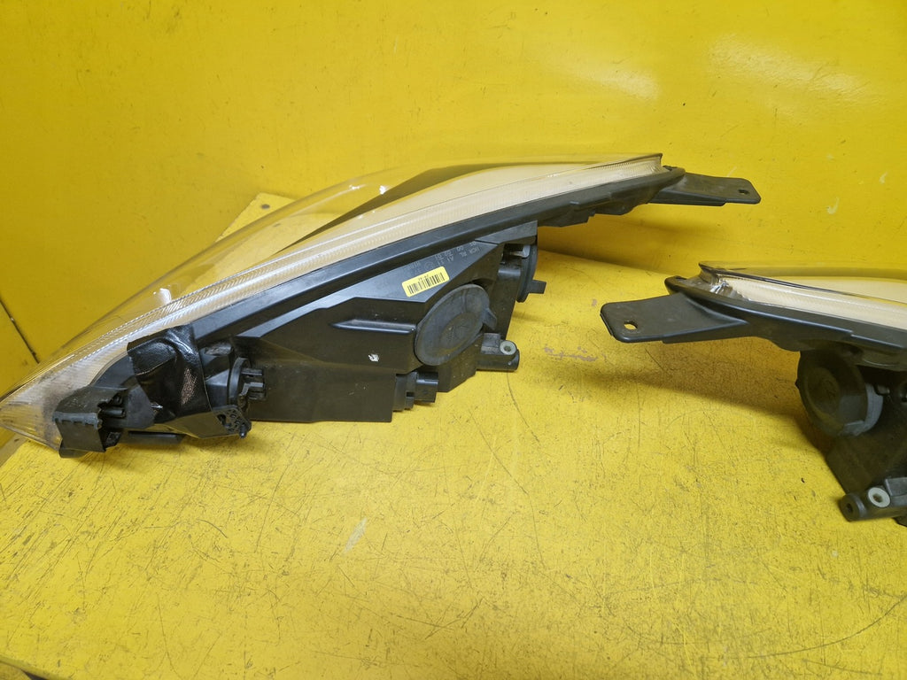 Frontscheinwerfer Ford Fiesta I H1BB-13W029-AE H1BB-13W030-AE Ein Satz Headlight SCH3063899064hj