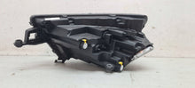 Laden Sie das Bild in den Galerie-Viewer, Frontscheinwerfer Skoda Kamiq 658941016 Rechts Scheinwerfer Headlight SCH8481060015uk
