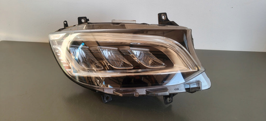 Frontscheinwerfer Mercedes-Benz Sprinter A9109065800 LED Rechts Headlight SCH7067854187sw
