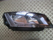 Laden Sie das Bild in den Galerie-Viewer, Frontscheinwerfer Audi Q5 Ein Stück (Rechts oder Links) Scheinwerfer Headlight