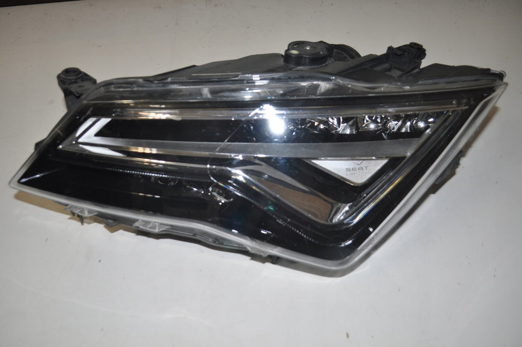 Frontscheinwerfer Seat Ateca 576941008F 576941007D Full LED Rechts oder Links