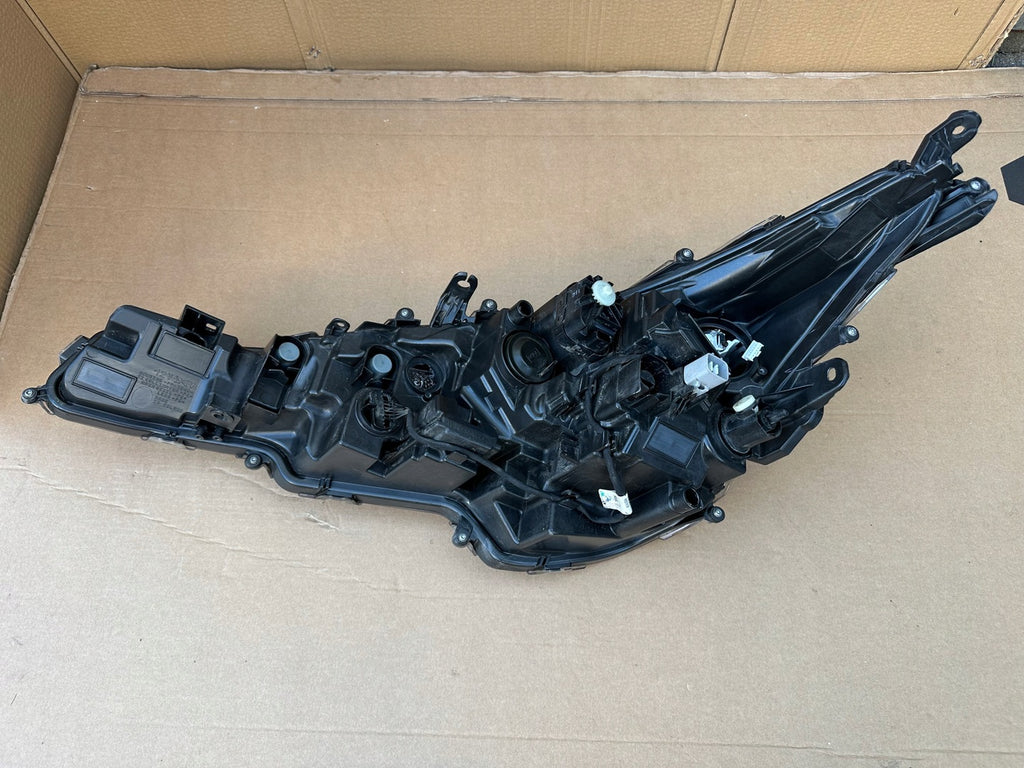 Frontscheinwerfer Suzuki Swace Corolla 81130-02S70 LED Rechts Headlight SCH7661855680rz