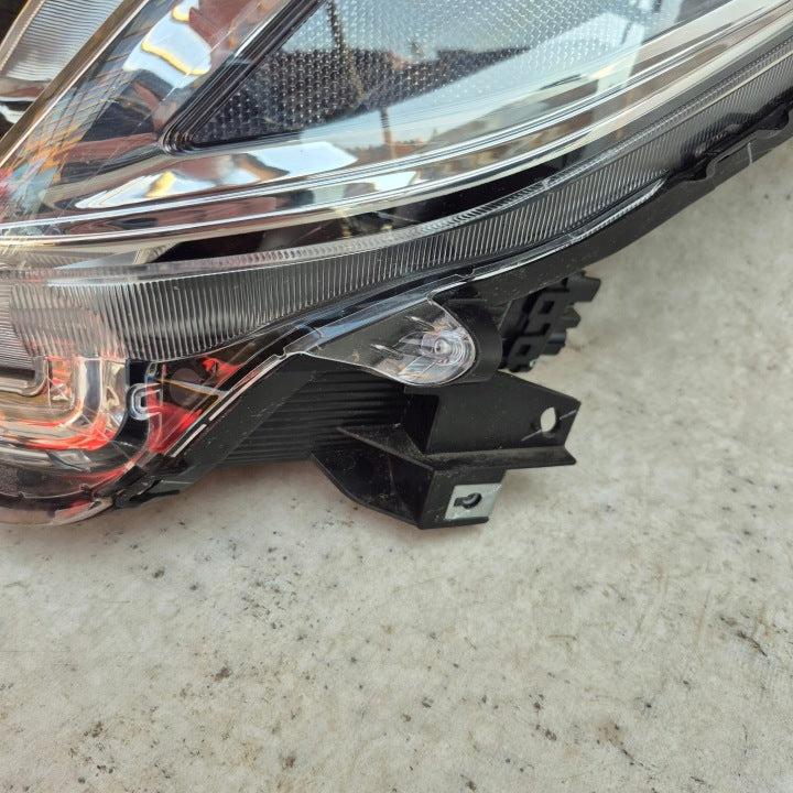 Frontscheinwerfer Mitsubishi Space Star Links Scheinwerfer Headlight SCH6302037736ou