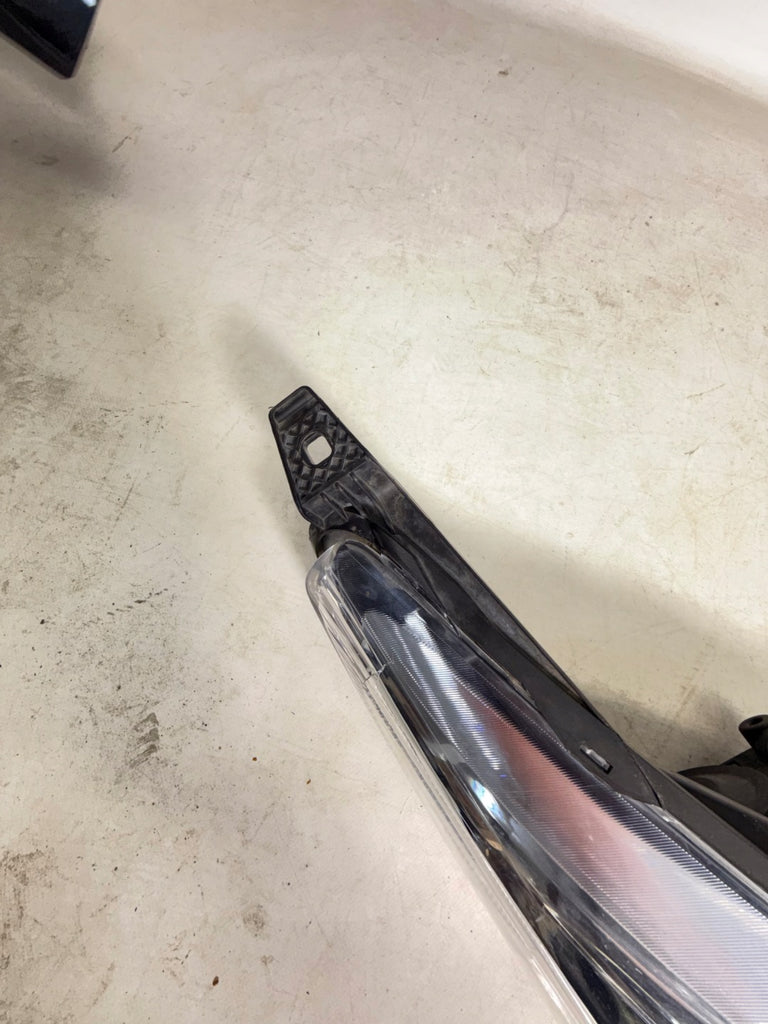 Frontscheinwerfer Ford Fiesta I C1BB13W029 Rechts Scheinwerfer Headlight SCH8076699138dl
