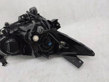 Laden Sie das Bild in den Galerie-Viewer, Frontscheinwerfer Mazda III B45A-51040 Links Scheinwerfer Headlight