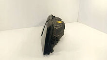 Laden Sie das Bild in den Galerie-Viewer, Frontscheinwerfer Skoda Octavia III 5E1941016C Rechts Scheinwerfer Headlight SCH1507583542ea