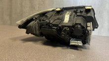Laden Sie das Bild in den Galerie-Viewer, Frontscheinwerfer BMW 3 E91 E90 631172025899 Xenon Links Scheinwerfer Headlight SCH4960723844db