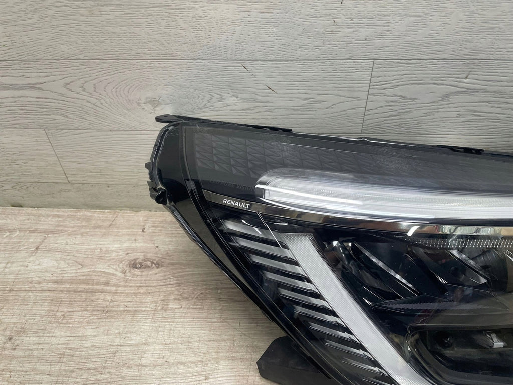 Frontscheinwerfer Renault Clio V 260109379R Rechts Scheinwerfer Headlight SCH8828250528ir