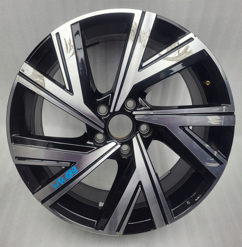 1x Alufelge 18 Zoll 7.5" 5x112 51ET Glanz Schwarz 5H0601025M VW Golf Viii FEL7683955409mw