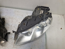 Load image into Gallery viewer, Frontscheinwerfer VW Passat Ein Stück (Rechts oder Links) Scheinwerfer Headlight