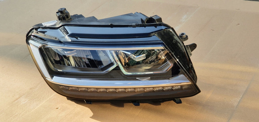 Frontscheinwerfer VW Tiguan 5NB941036D LED Rechts Scheinwerfer Headlight