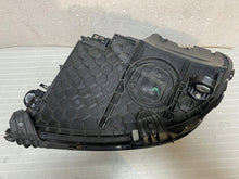 Laden Sie das Bild in den Galerie-Viewer, Frontscheinwerfer Mercedes-Benz W206 A2069068204 LED Rechts Headlight SCH4424176393qz