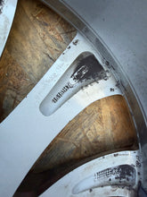Load image into Gallery viewer, 1x Alufelge 19 Zoll 9.0" 5x120 18ET 6858875 BMW Rim Wheel FEL1121179047ky