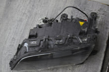 Laden Sie das Bild in den Galerie-Viewer, Frontscheinwerfer BMW E46 Xenon Links Scheinwerfer Headlight SCH1367764157mu
