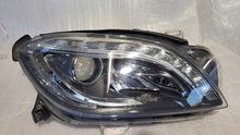 Load image into Gallery viewer, Frontscheinwerfer Mercedes-Benz W166 A1668205559 LED Rechts Headlight
