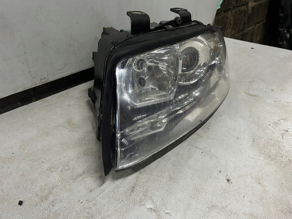 Frontscheinwerfer Audi A4 B6 8E0941003F Links Scheinwerfer Headlight