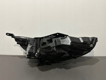 Laden Sie das Bild in den Galerie-Viewer, Frontscheinwerfer Hyundai I30 III 92101-G4120 Full LED Links Headlight SCH4041630552tp